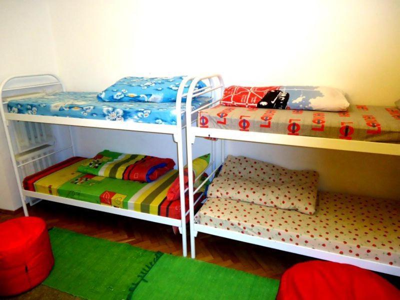 Hostel Kreshatik Kyiv Quarto foto