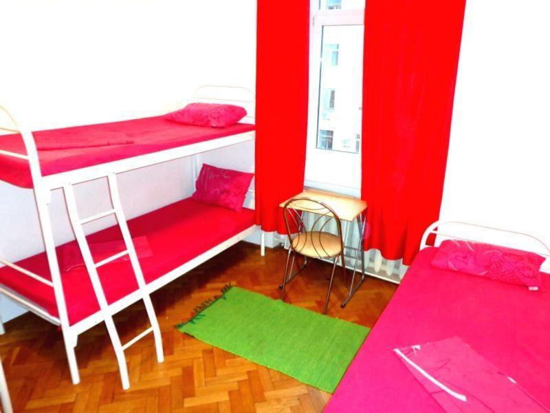 Hostel Kreshatik Kyiv Quarto foto